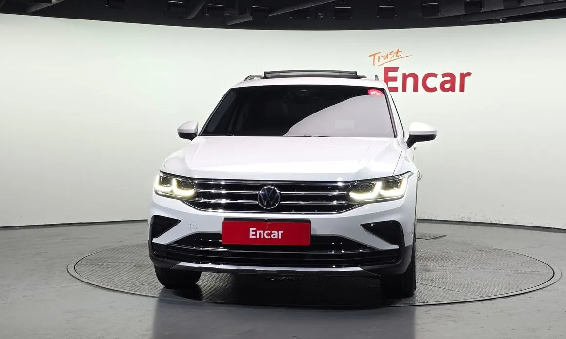 Volkswagen Tiguan — фото 4