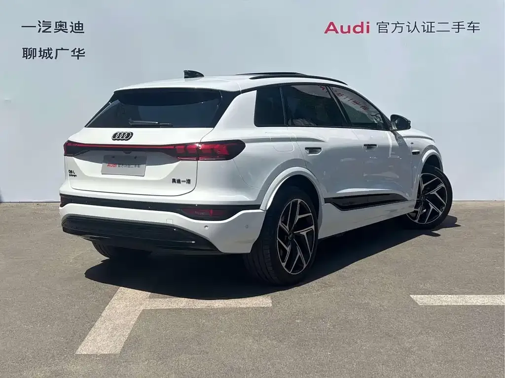Audi Q6L e-tron — фото 10
