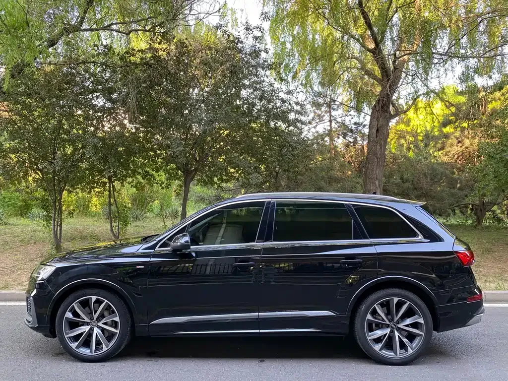 Audi Q7 — фото 4