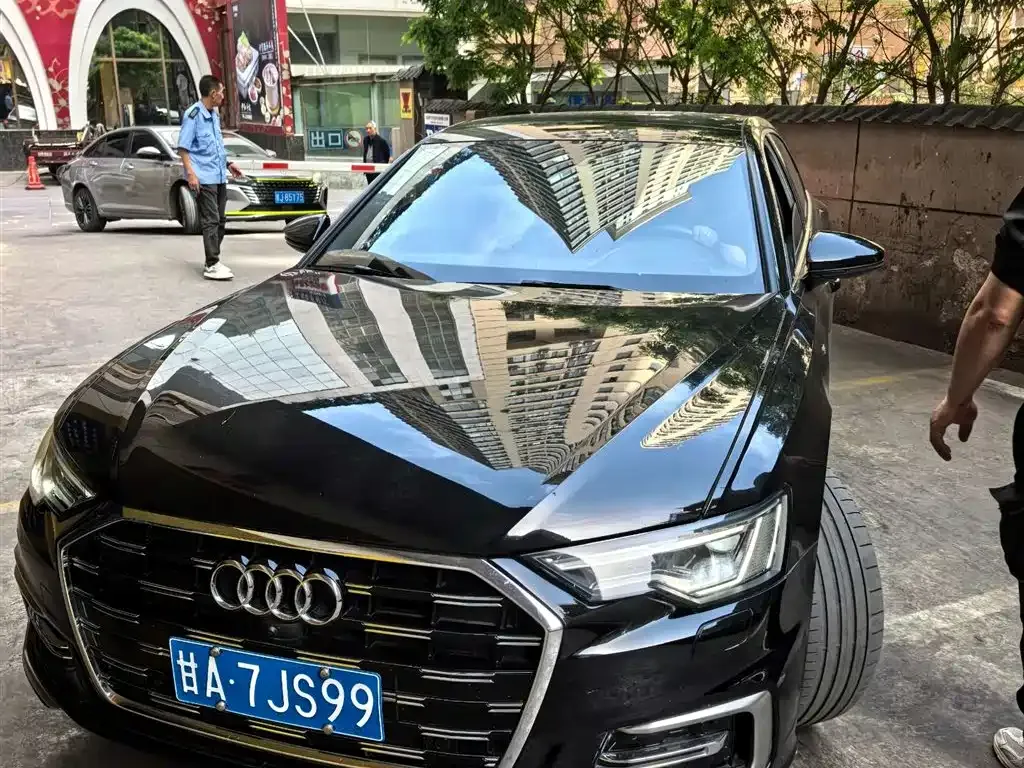 Audi A6L — фото 2