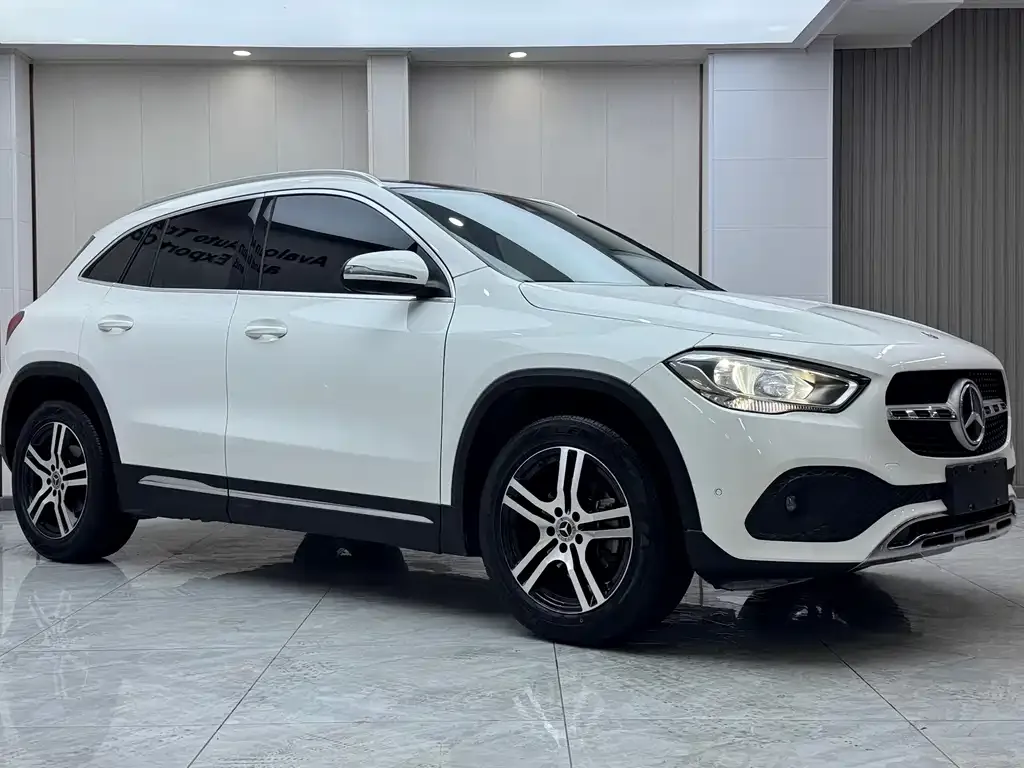Mercedes-Benz GLA — фото 7