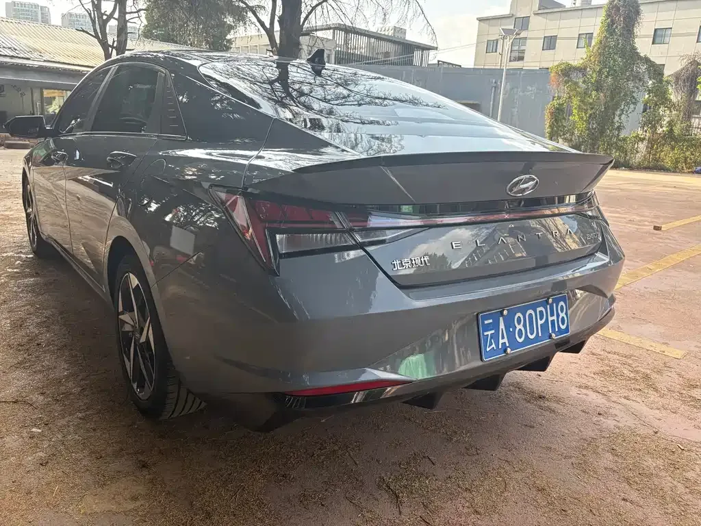 Hyundai Elantra — фото 6
