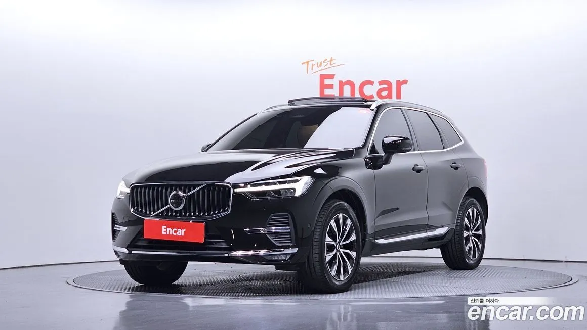 Volvo XC60 — фото 1