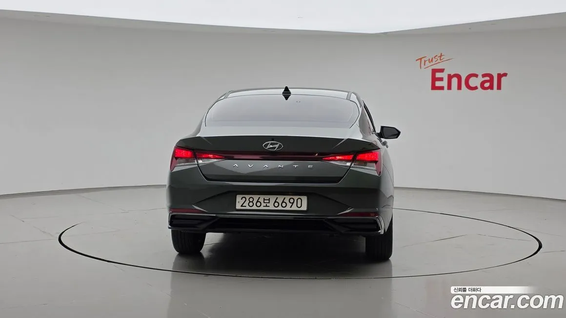Hyundai AVANTE — фото 4