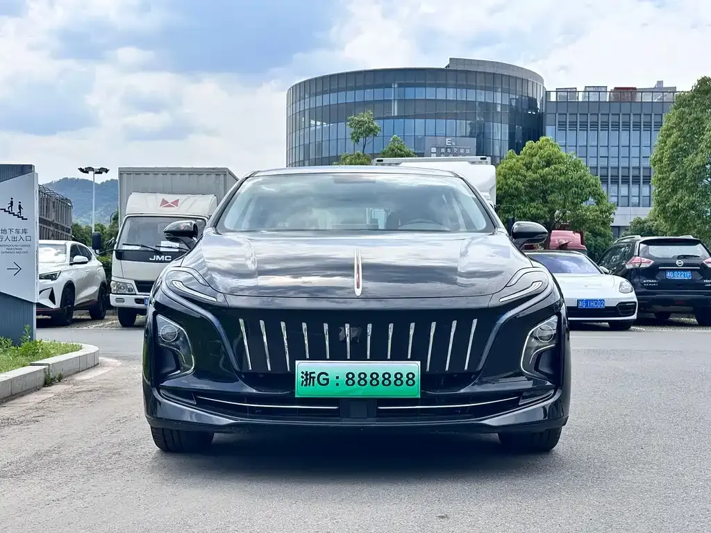 Hongqi E-QM5 — фото 9
