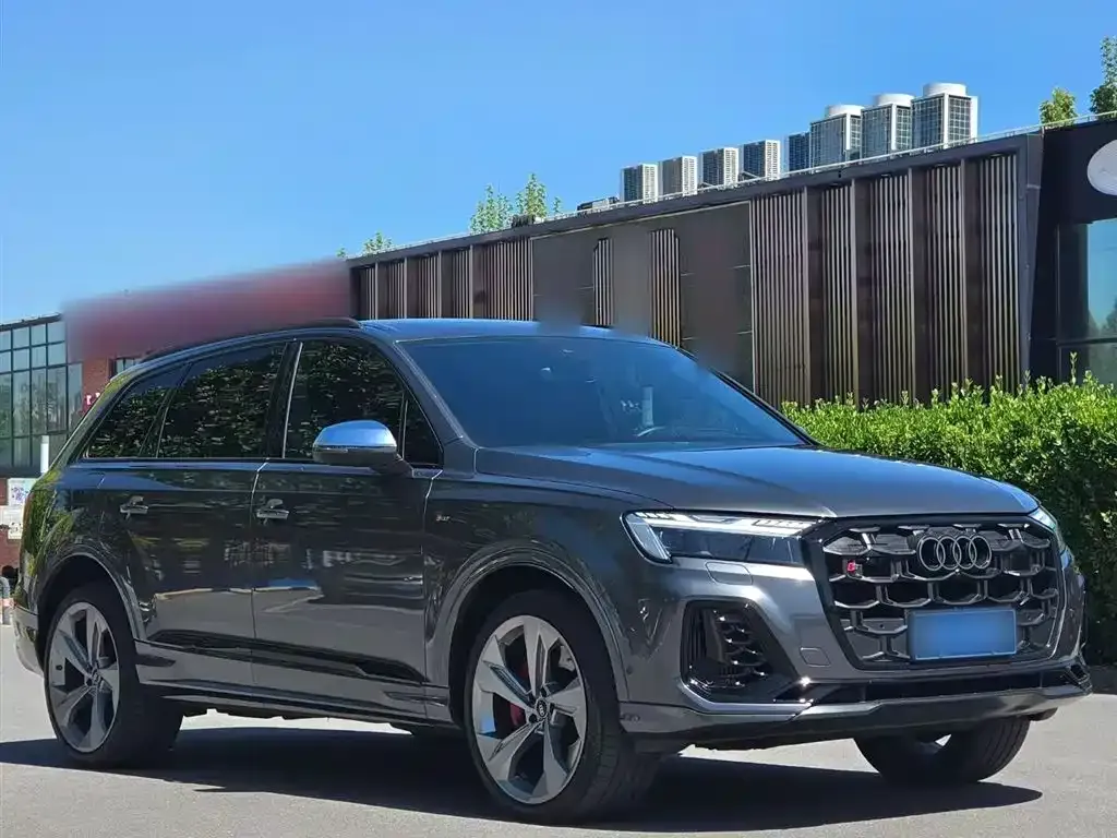 Audi SQ7 — фото 2