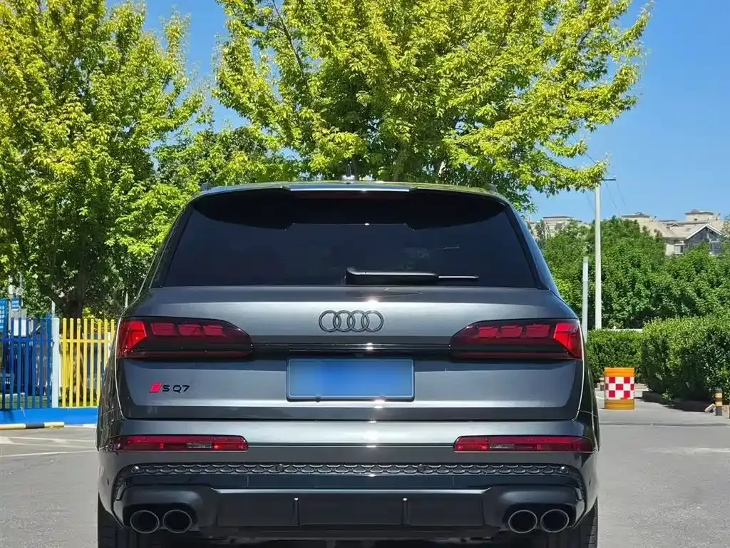 Audi SQ7 — фото 6