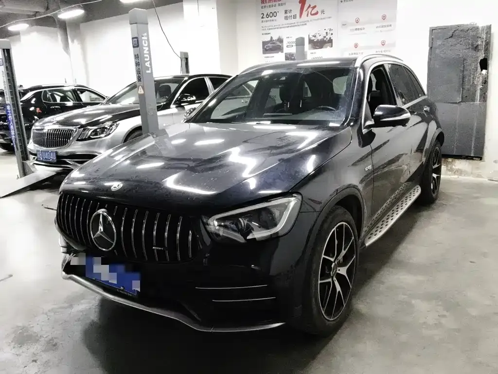 Mercedes-Benz GLC AMG — фото 1