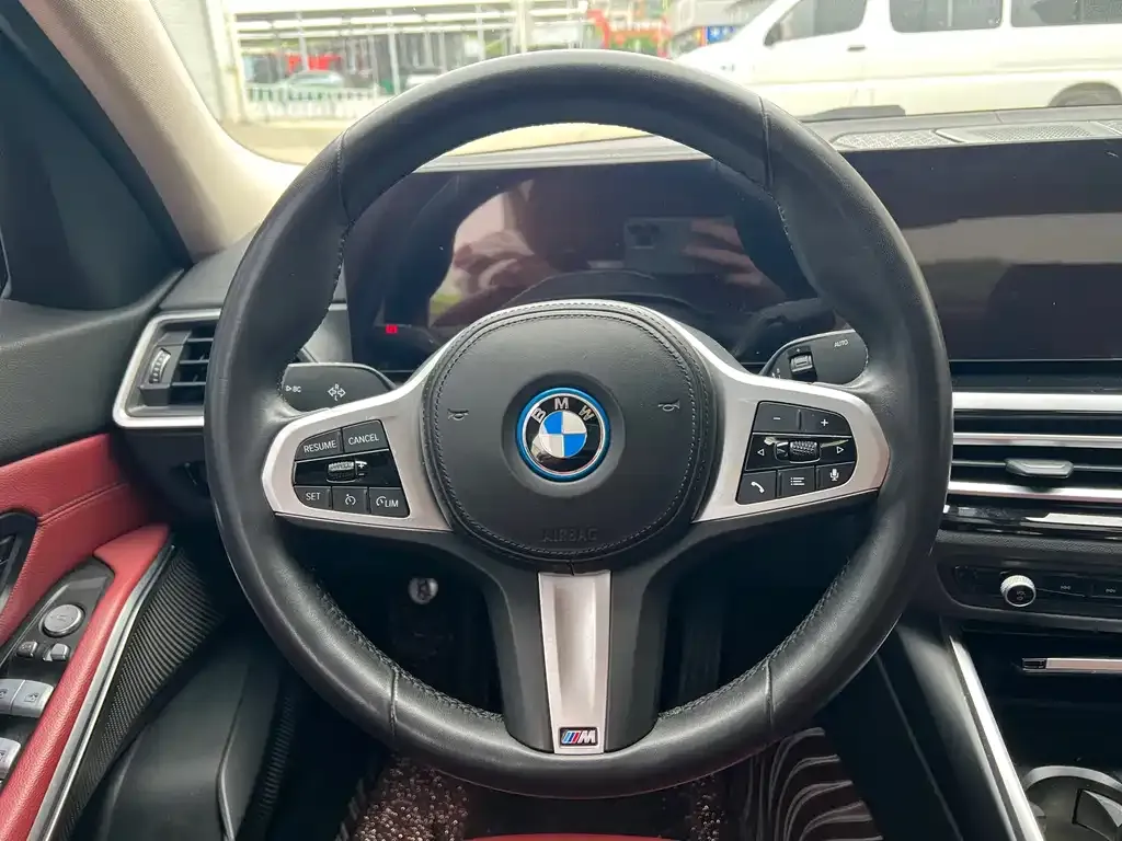 BMW i3 — фото 7