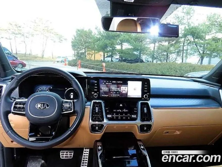 Kia Sorento — фото 9