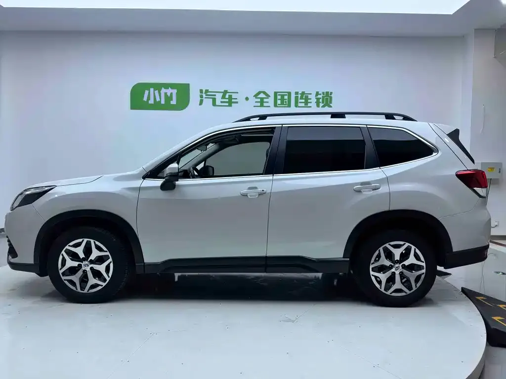 Subaru Forester — фото 6