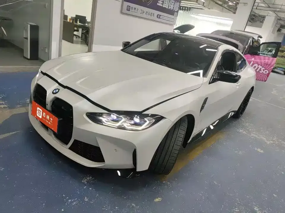 BMW M4 — фото 1