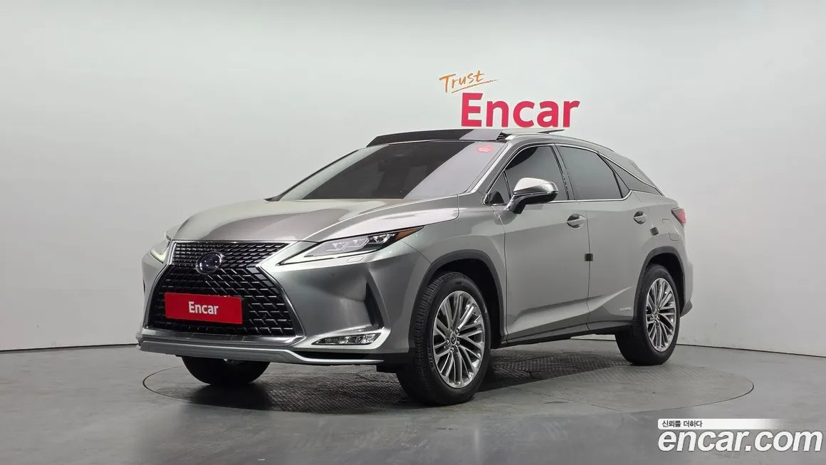 Lexus RX — фото 1