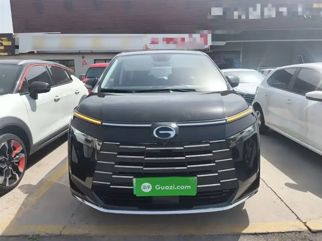 GAC Motor E8 Hybrid — фото 3