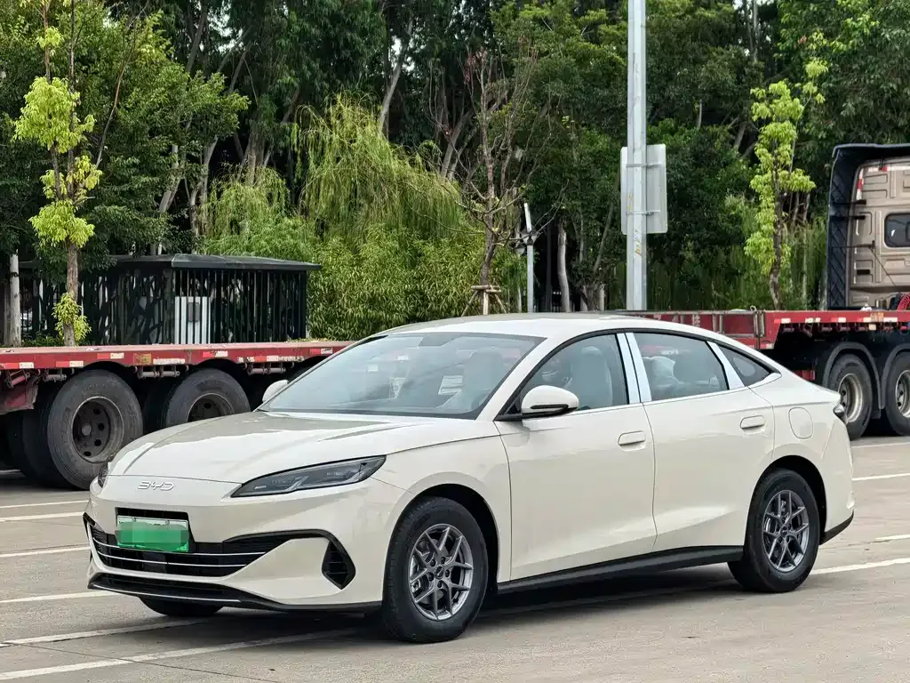 BYD Seal 06 — фото 1