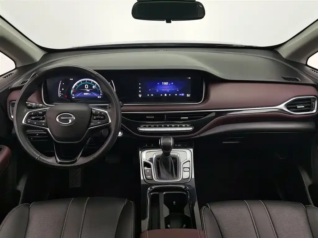GAC Motor Trumpchi M6 — фото 9