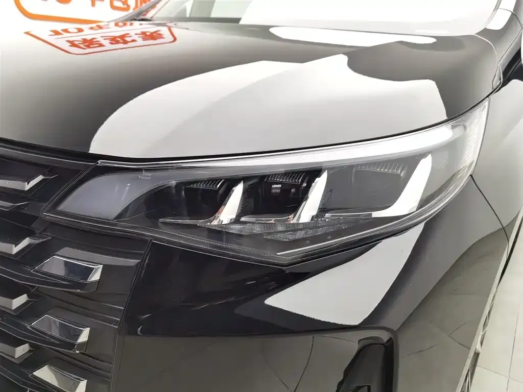 GAC Motor Trumpchi M6 — фото 10