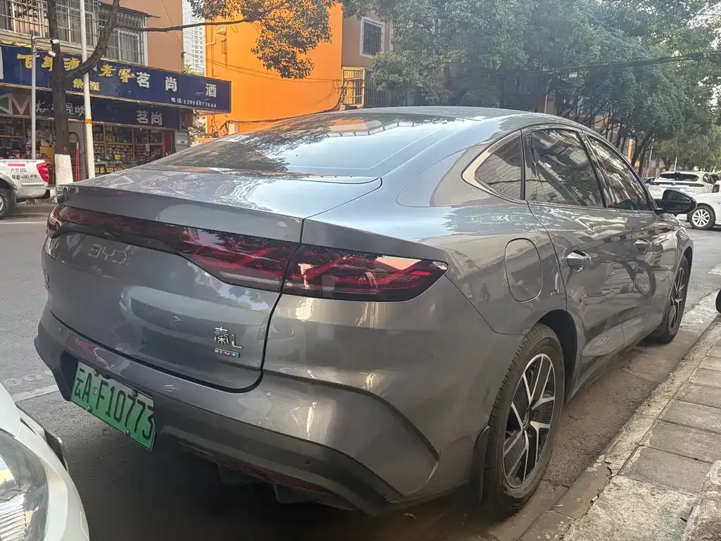 BYD Qin L — фото 8