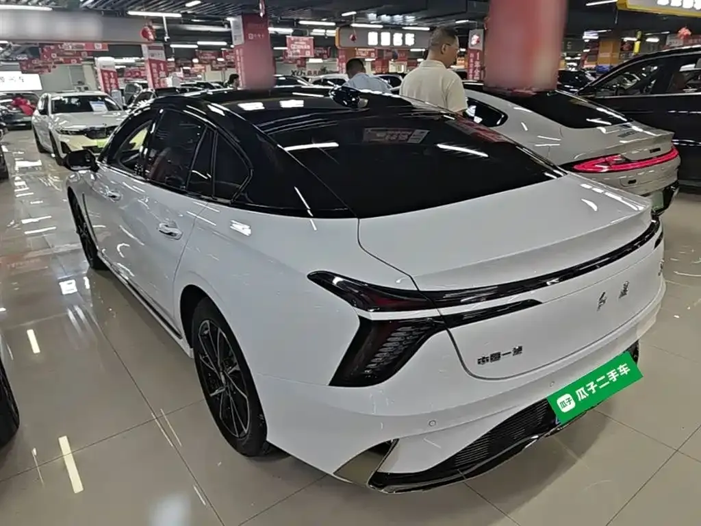 Hongqi H6 — фото 10
