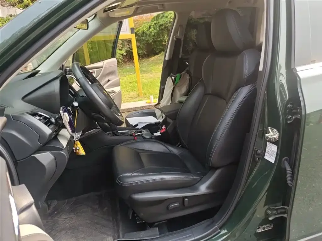 Subaru Forester — фото 8
