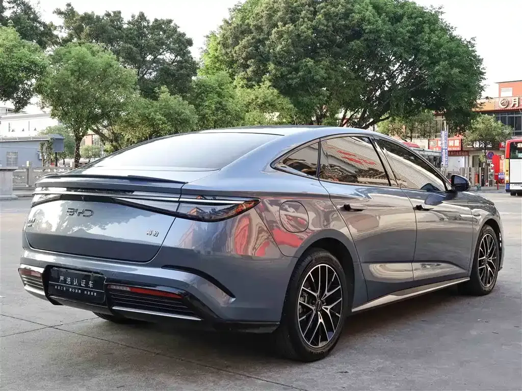 BYD Seal — фото 9