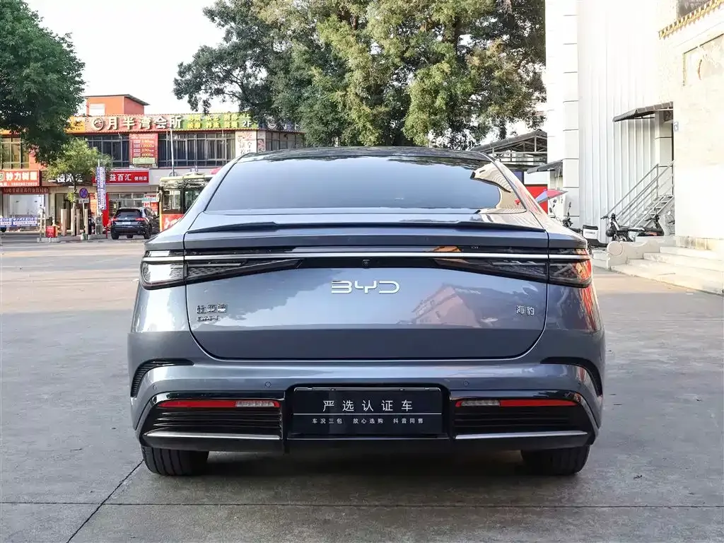 BYD Seal — фото 4