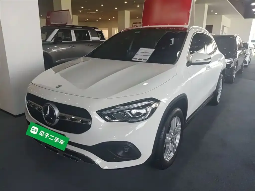 Mercedes-Benz GLA — фото 1