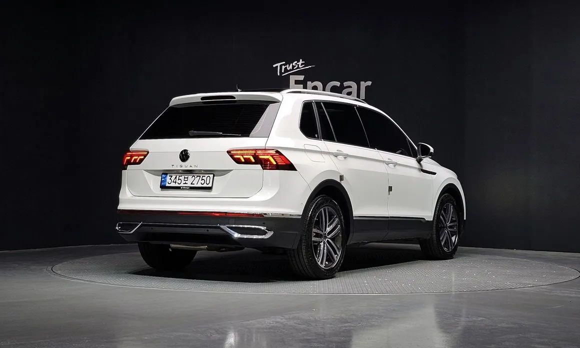Volkswagen Tiguan — фото 4