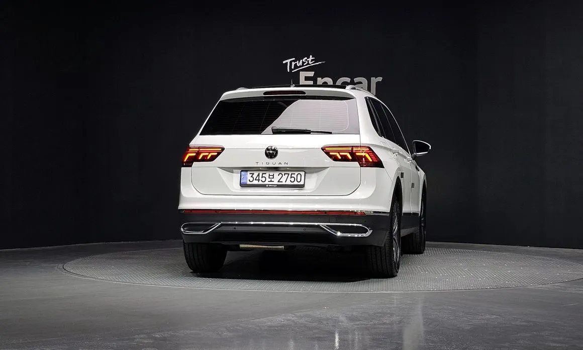 Volkswagen Tiguan — фото 5