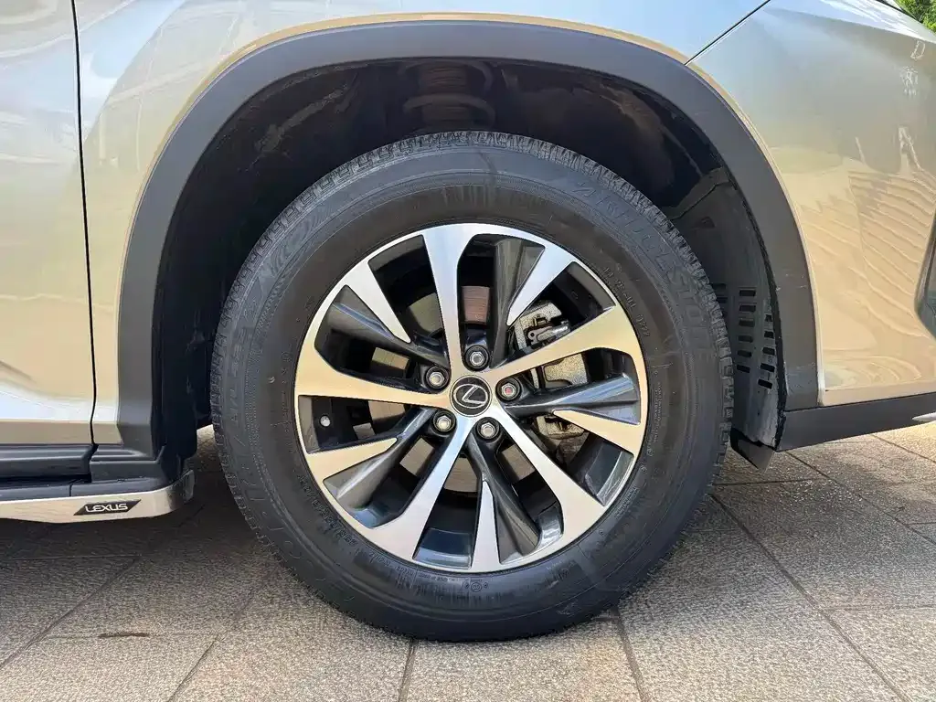 Lexus RX — фото 3