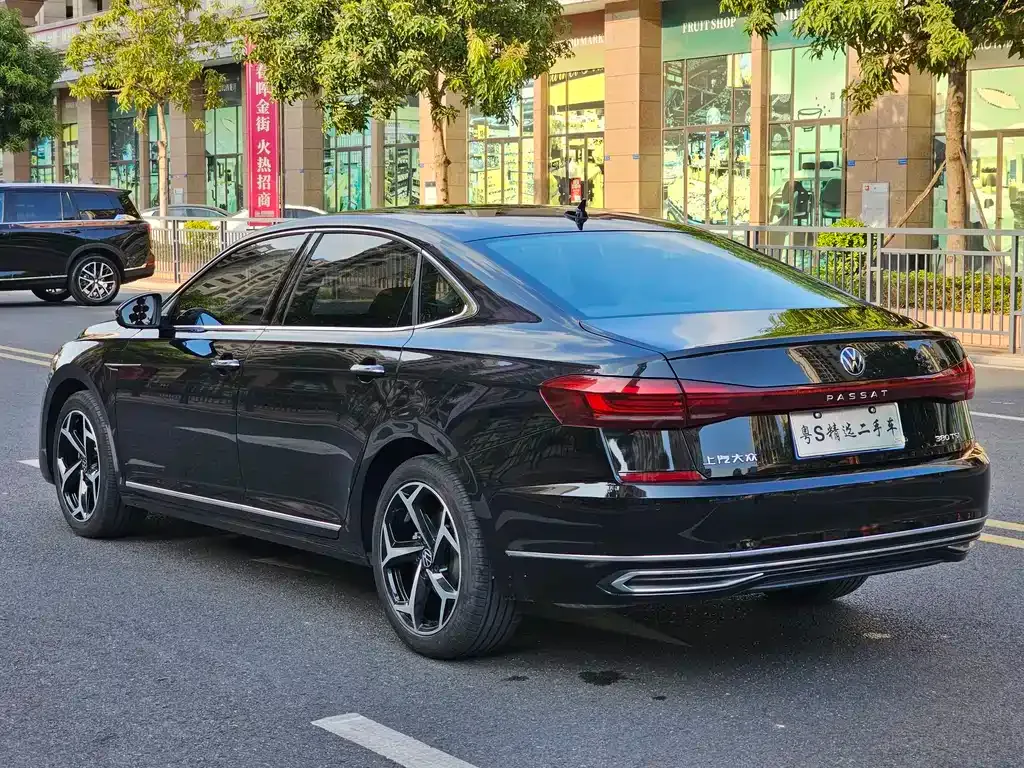 Volkswagen Passat — фото 3