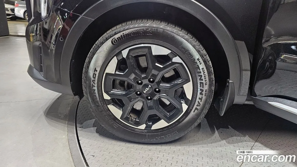 Kia Sorento — фото 10