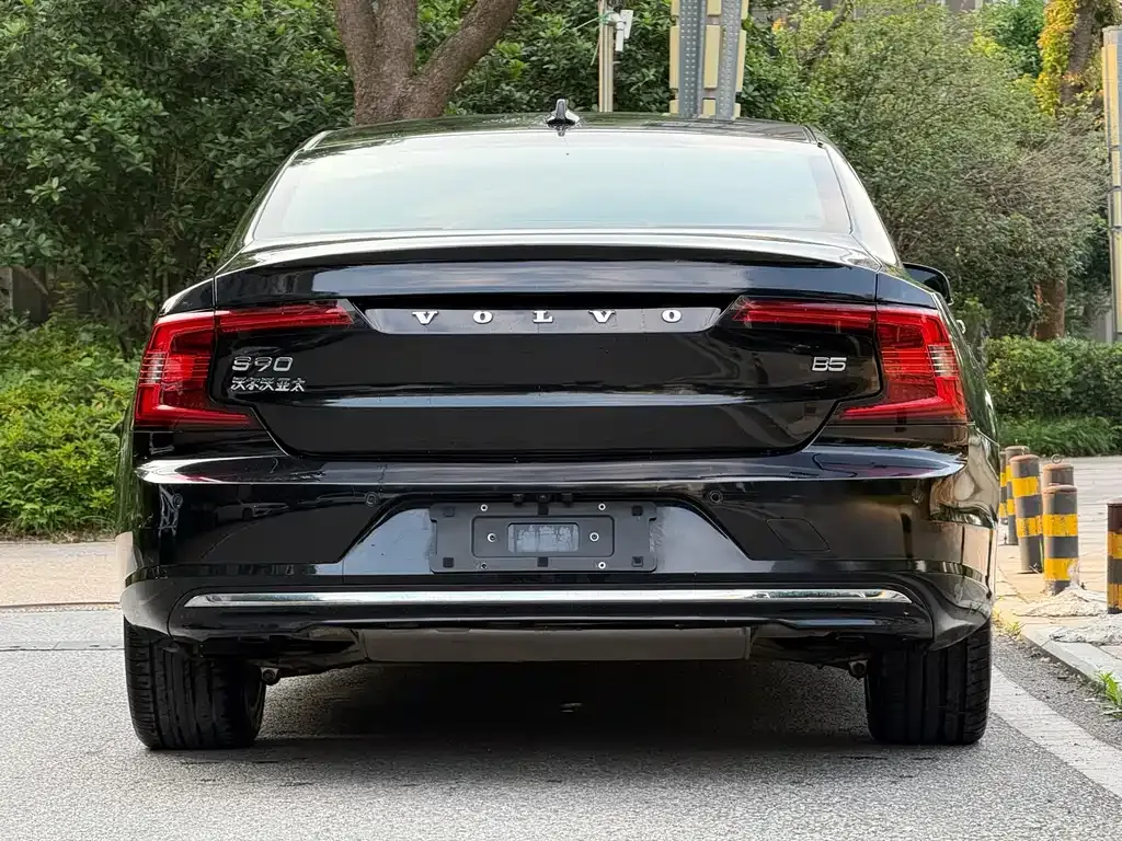 Volvo S90 — фото 6