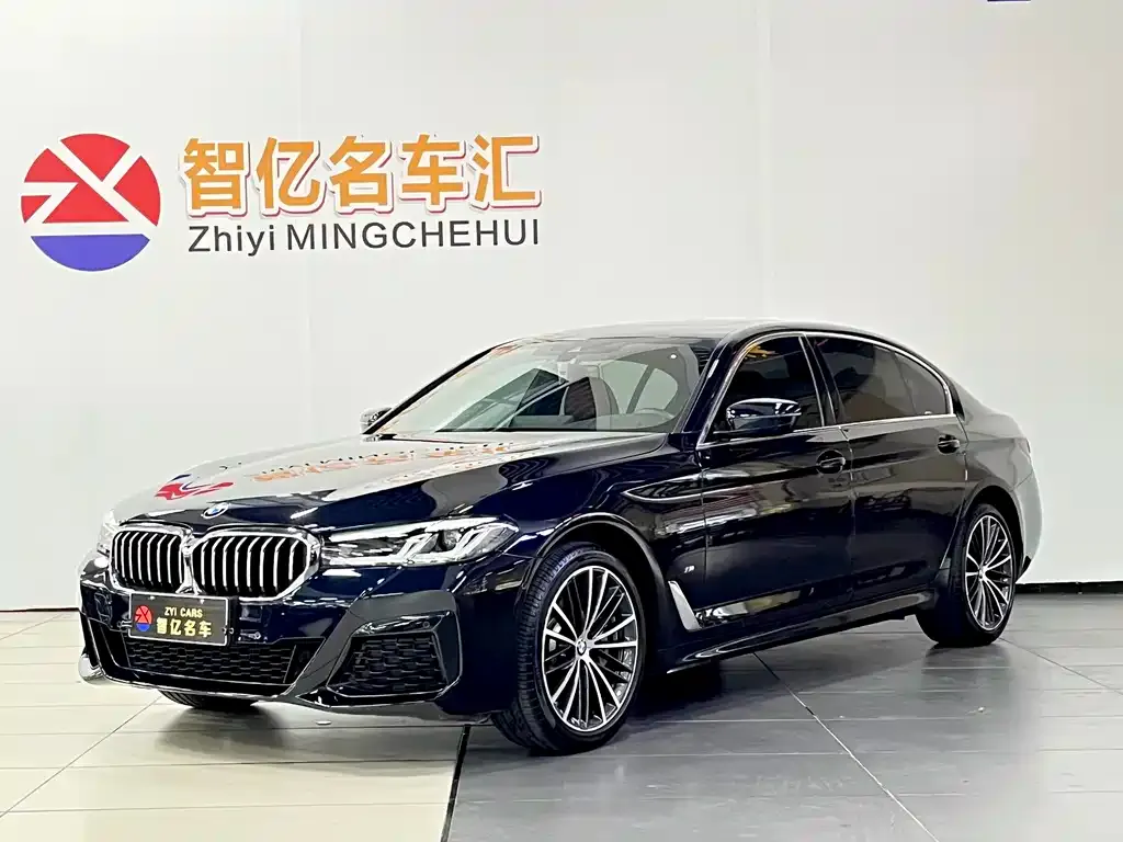 BMW 5 Series — фото 1