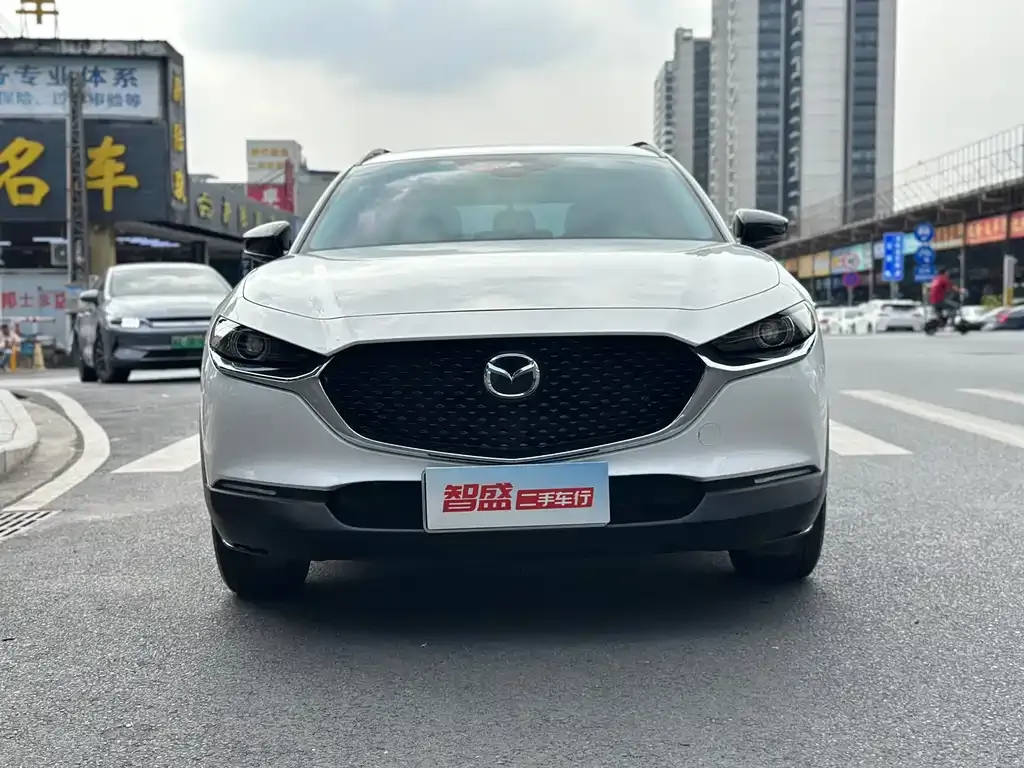 Mazda CX-30 — фото 1