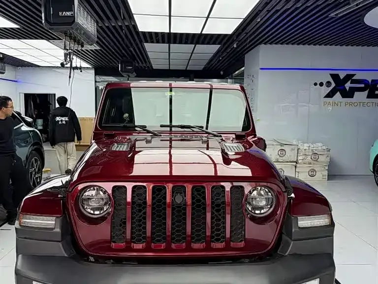 Jeep Wrangler PHEV — фото 3