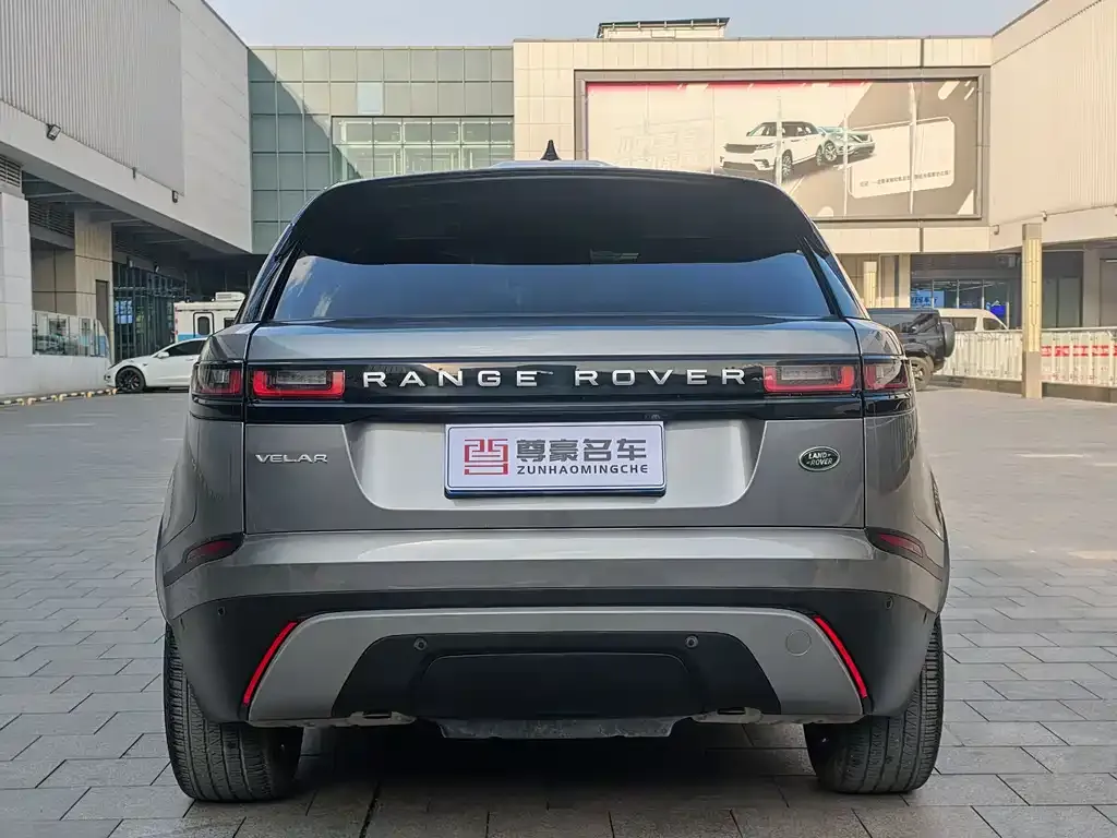 Land Rover Velar — фото 10