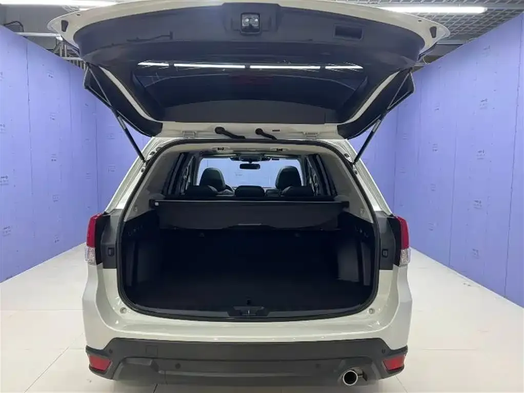 Subaru Forester — фото 4