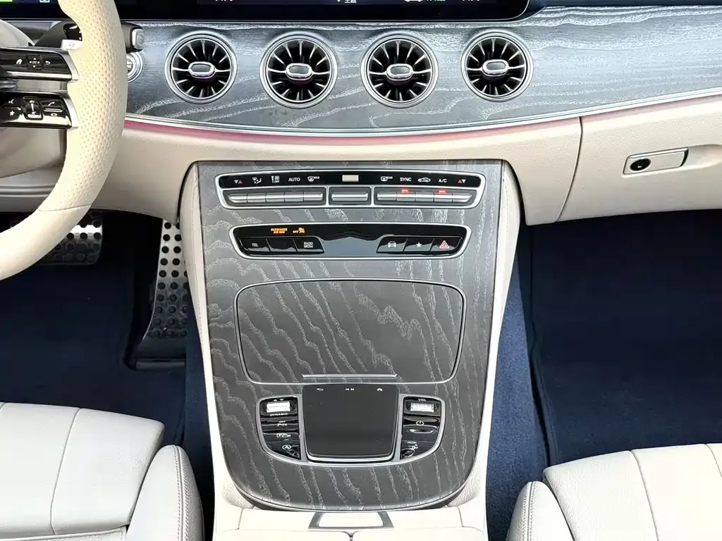 Mercedes-Benz E-Class (Import) — фото 7