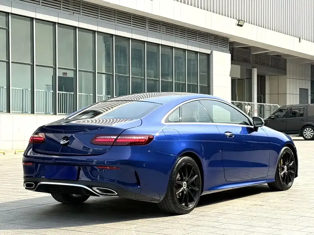 Mercedes-Benz E-Class (Import) — фото 9