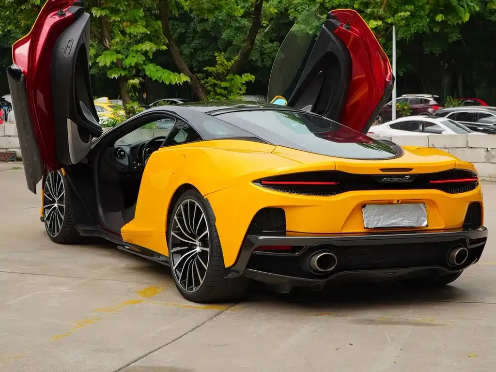 McLaren GT — фото 4