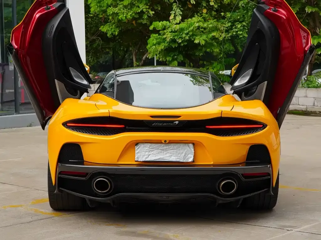 McLaren GT — фото 5