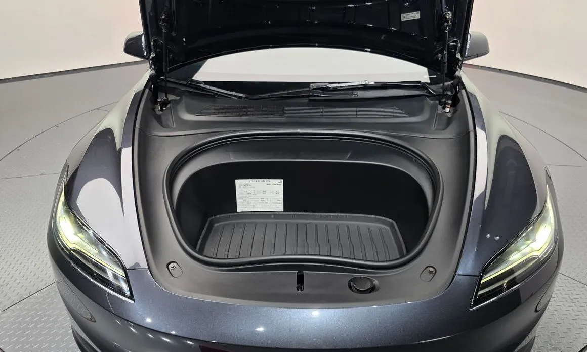 Tesla Model 3 — фото 6