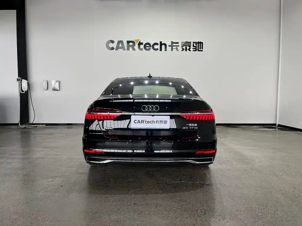 Audi A6L — фото 7