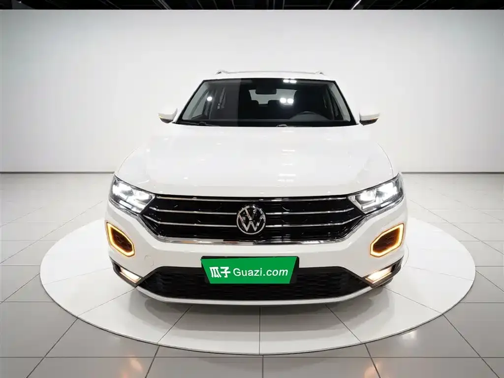 Volkswagen T-Roc — фото 4