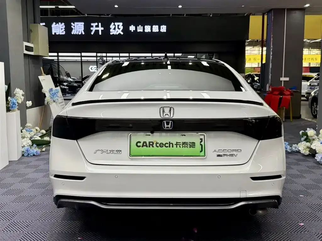 Honda Accord New Energy — фото 10