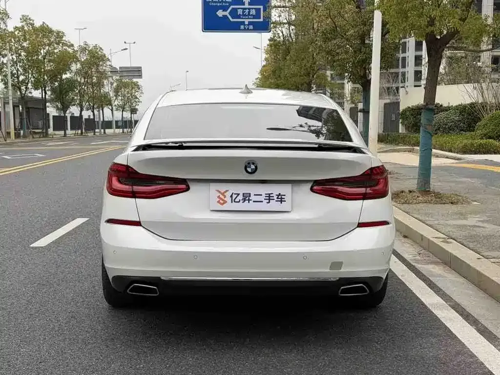BMW 6 Series GT — фото 9
