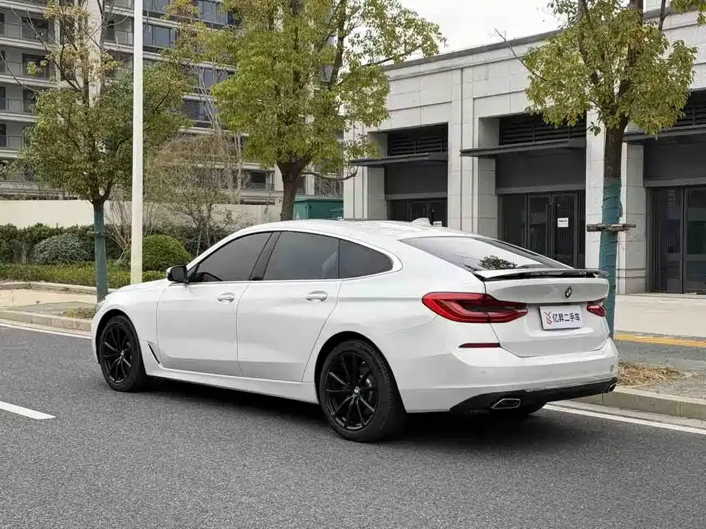 BMW 6 Series GT — фото 7