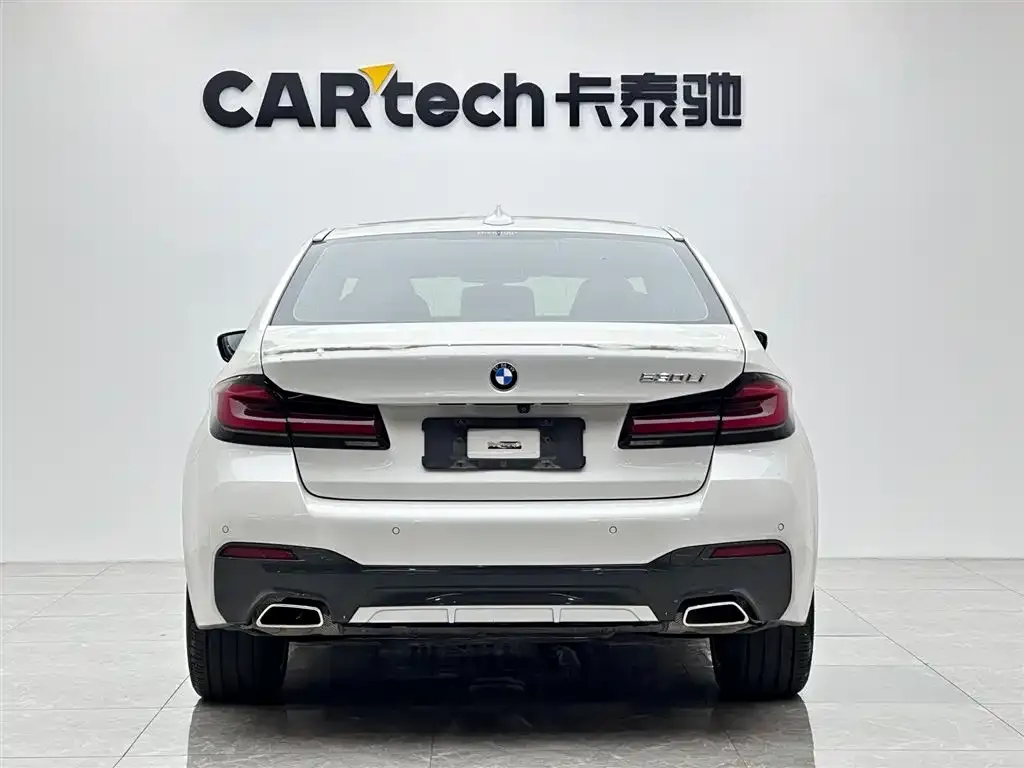 BMW 5 Series — фото 5