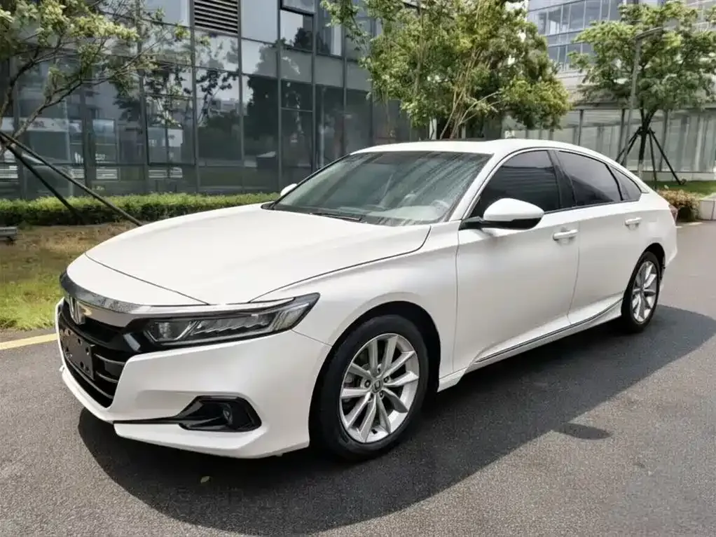 Honda Accord — фото 7